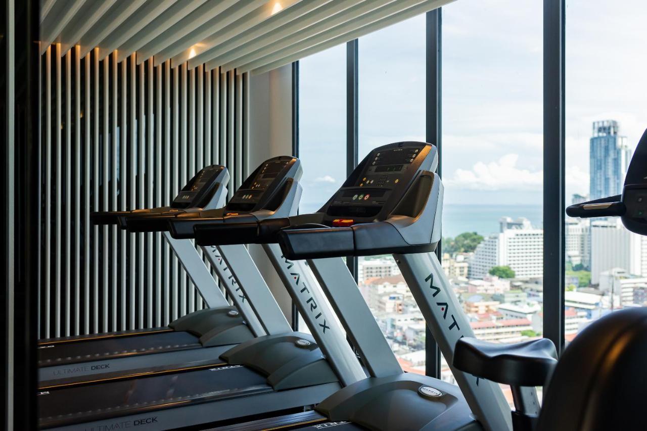 Arbour Hotel And Residence Pattaya Zewnętrze zdjęcie The gym at the 39th floor