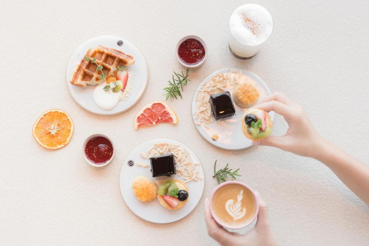 Arbour Hotel And Residence Pattaya Zewnętrze zdjęcie A typical breakfast at the hotel