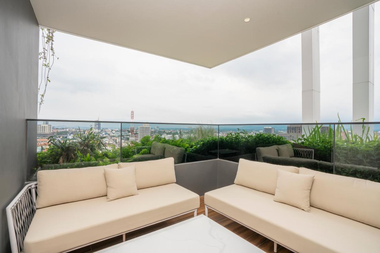 Arbour Hotel And Residence Pattaya Zewnętrze zdjęcie The Sky Garden